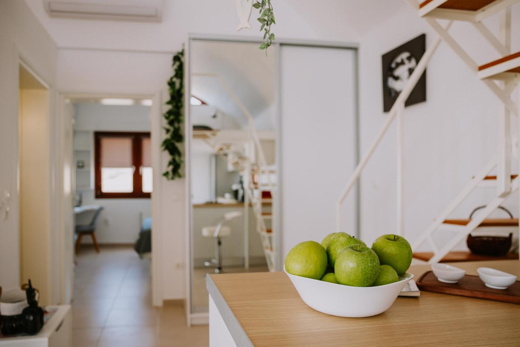 Sun Stories Suites Βόθον Εξωτερικό φωτογραφία